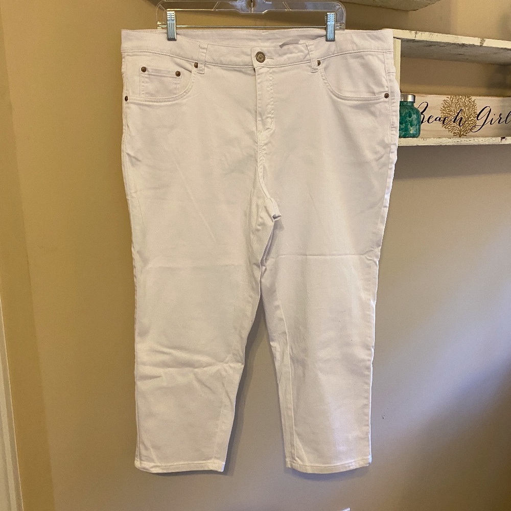JMS Cropped White Jeans